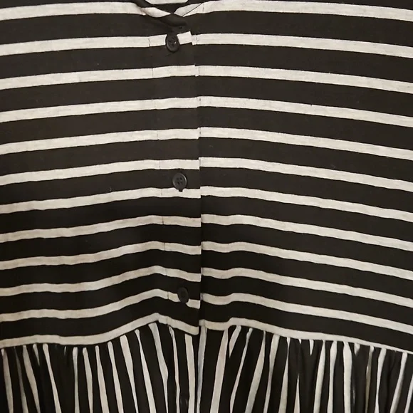 Jodifl Black and Gray stripped button down dress - Picture 4 of 7